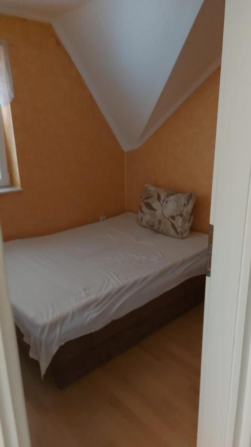 David Apartman Gyula Εξωτερικό φωτογραφία