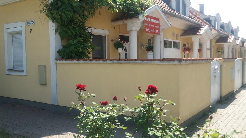 David Apartman Gyula Εξωτερικό φωτογραφία