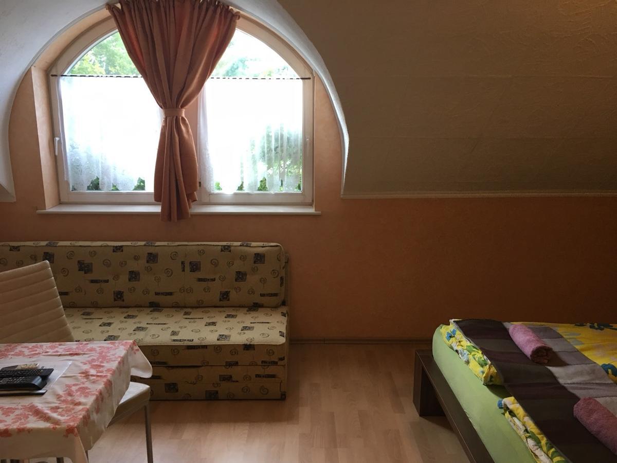 David Apartman Gyula Εξωτερικό φωτογραφία