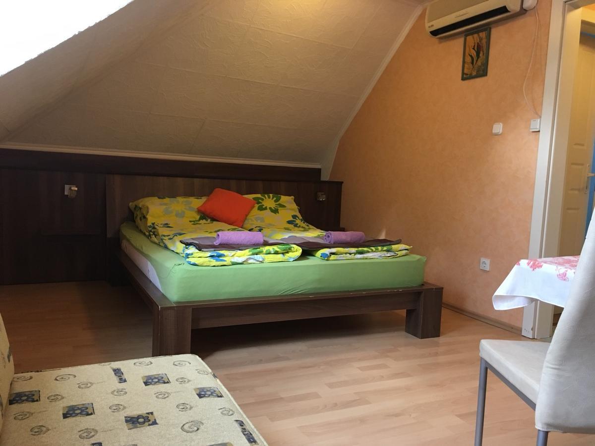 David Apartman Gyula Εξωτερικό φωτογραφία