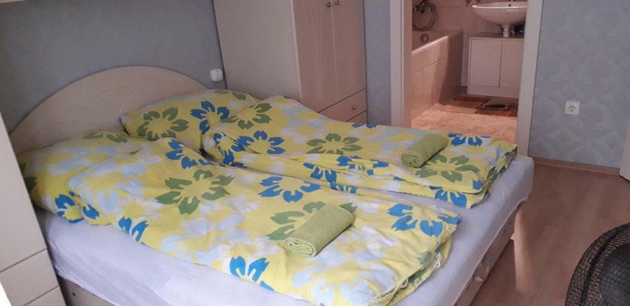 David Apartman Gyula Εξωτερικό φωτογραφία